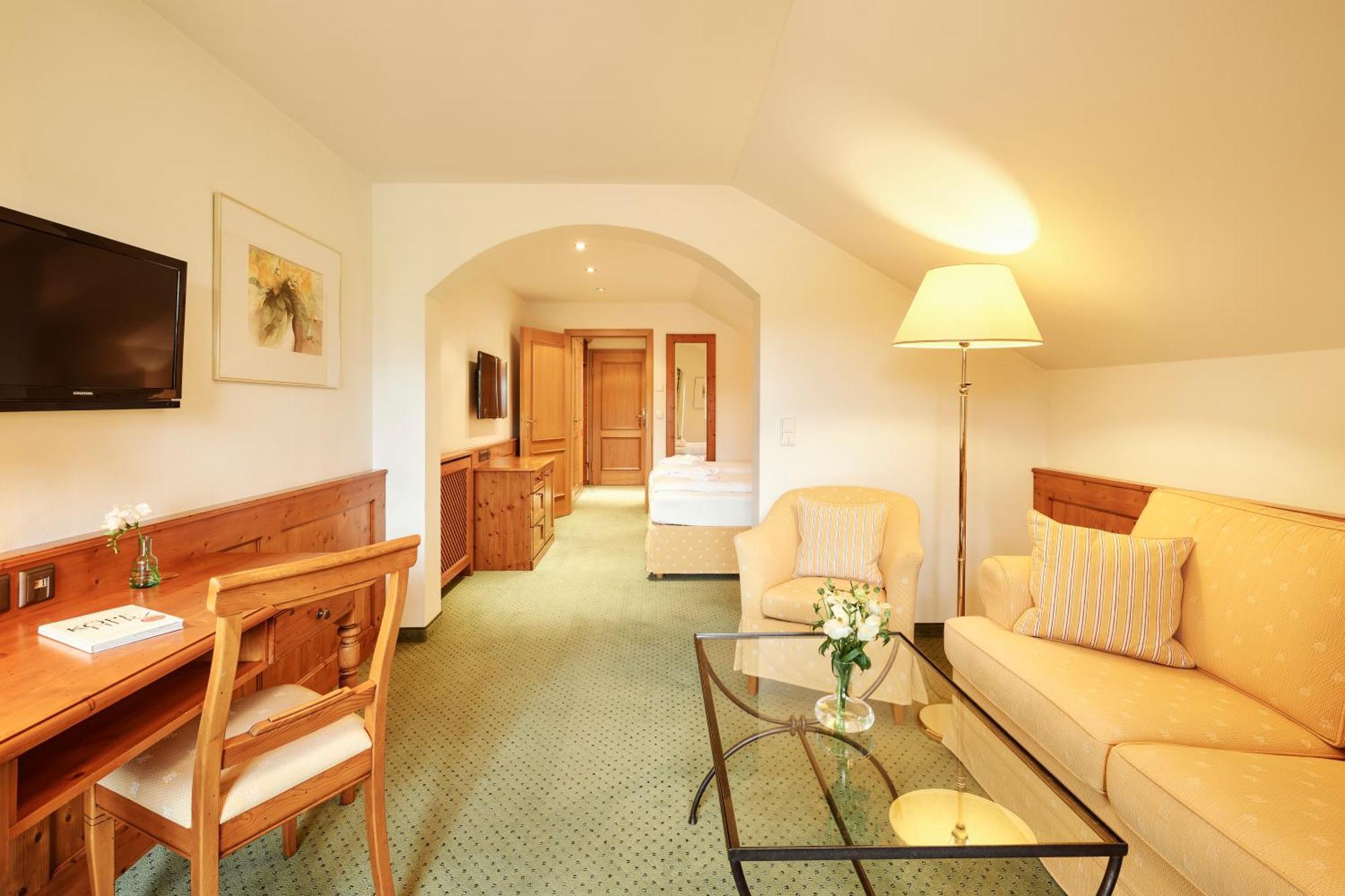 Hotel Auf Der Gsteig Gmbh Lechbruck Room photo